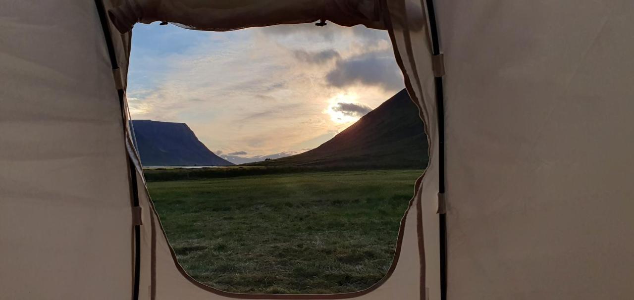 Korpudalur Hi Hostel Flateyri Екстериор снимка