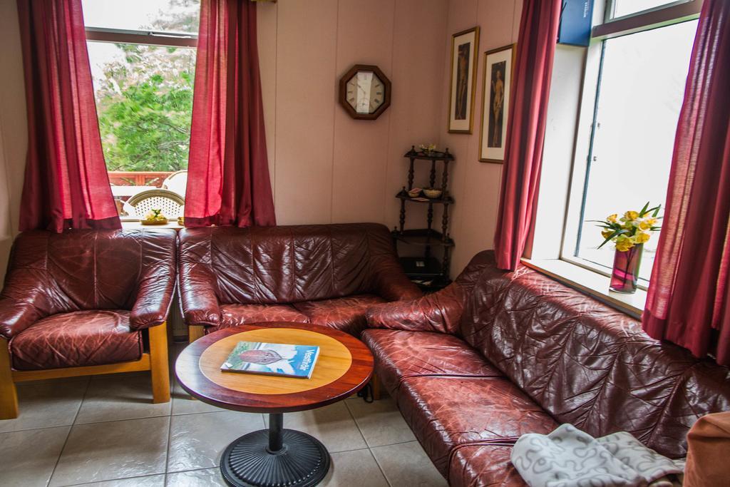 Korpudalur Hi Hostel Flateyri Екстериор снимка
